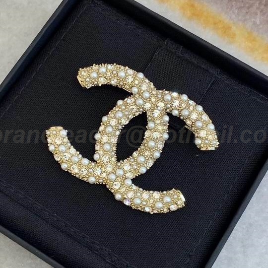 Chanel Brooch 47